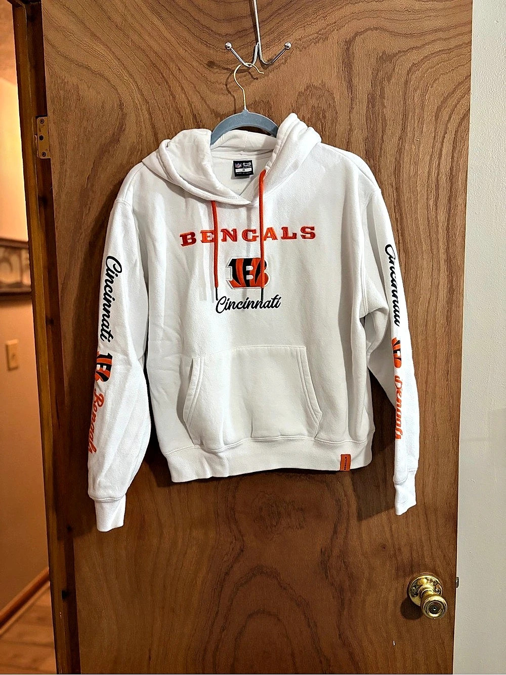 NFL Cincinnati Bengals Hoodie Size Large Like New